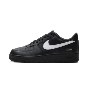 Air Force 1 Low Supreme -  Black and White