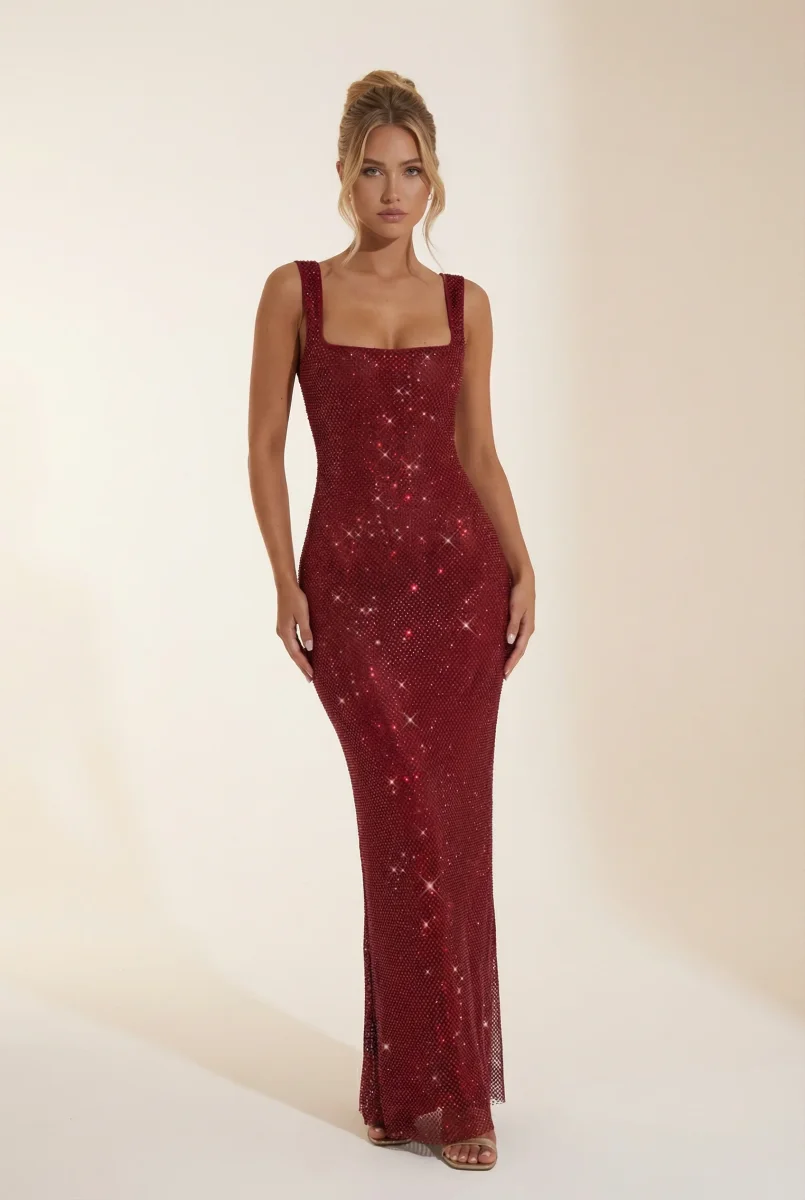 Vestido de Festa com Decote Quadrado Ornamental