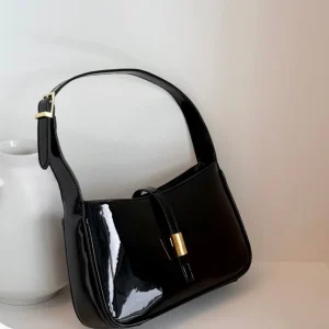 Clara Shoulder Bag - Shiny Black