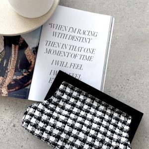 Clutch de Madeira Boucle Zoey - Preto e Branco