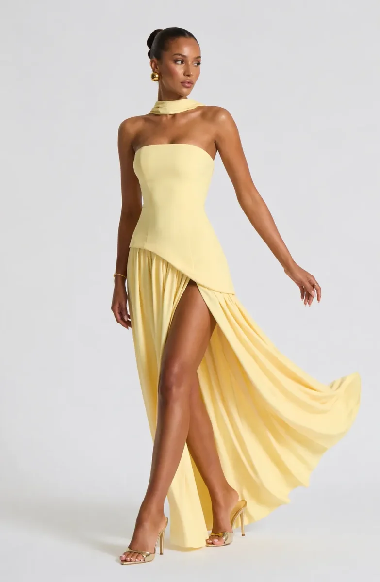 Amalfi – O Vestido Escultural - Image 3