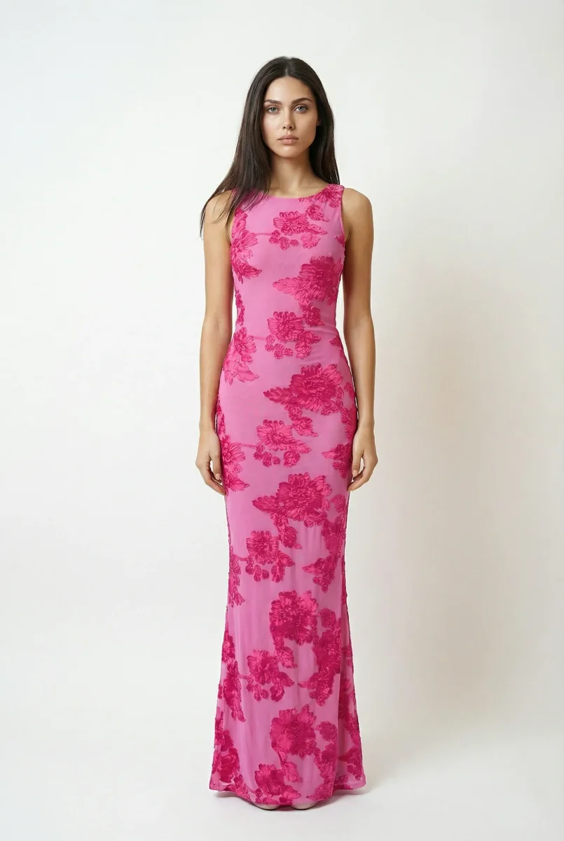 Maxi Vestido Floral Sem Mangas com Bordado